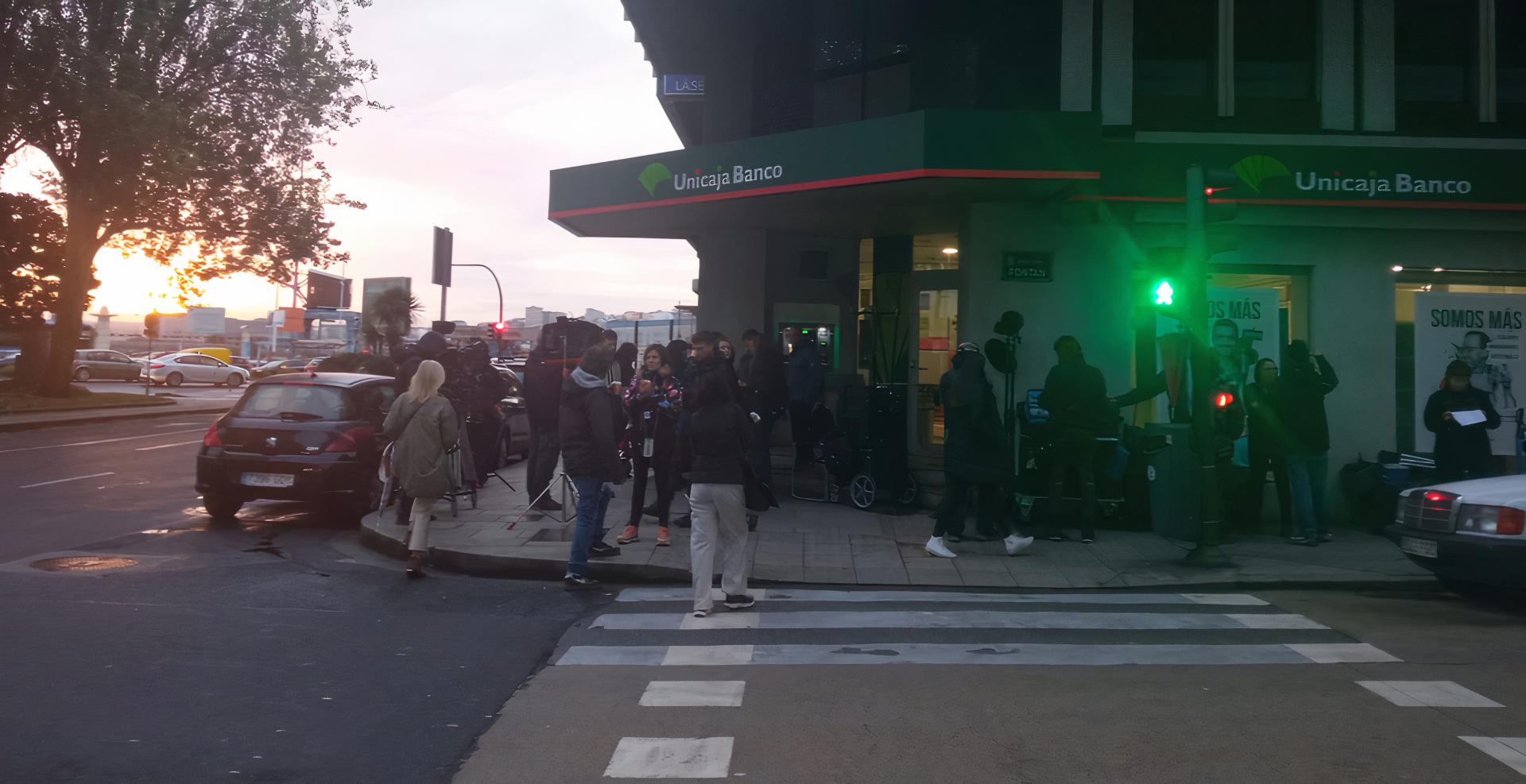 Rodaje de ‘Justicia Artificial’ en la Plaza de Ourense (Foto: Quincemil)