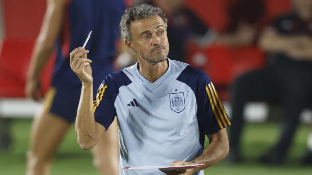 Luis Enrique, durante un entrenamiento de la Selección