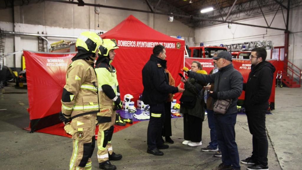 Entrega de nuevo equipamiento a los Bomberos de Zamora