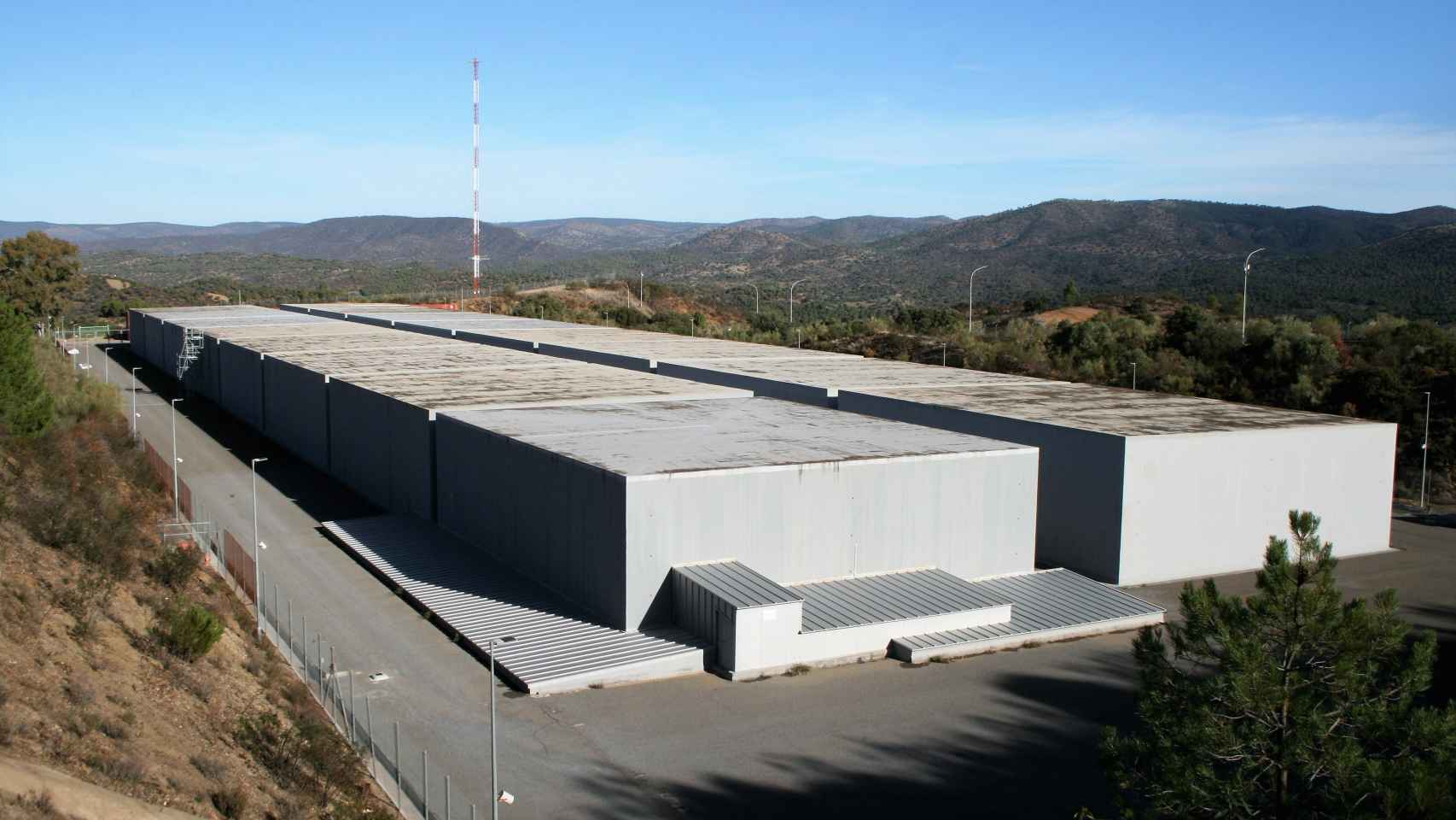 Las celdas de la plataforma norte de El Cabril, las primeras en completarse.