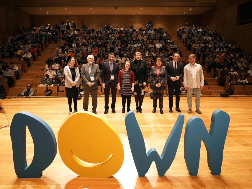 La consejera de Familia, Isabel Blanco, en el XXII Encuentro Nacional de Familias de Personas con Síndrome de Down en España, este sábado.