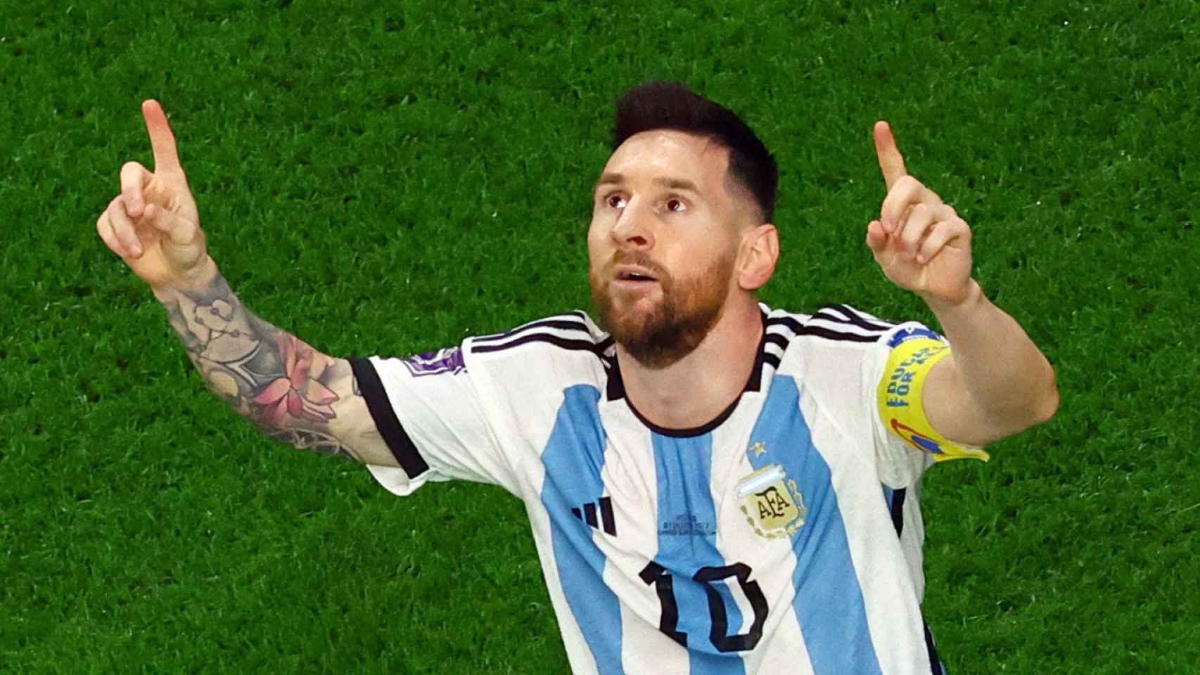 Leo Messi celebra su gol ante Australia en los octavos de final.