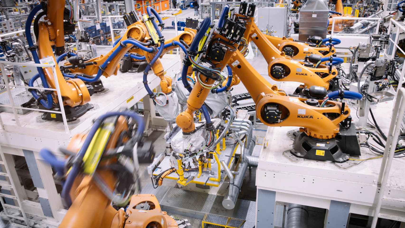 El nivel de automatización alcanza el 90% de los procesos de producción.