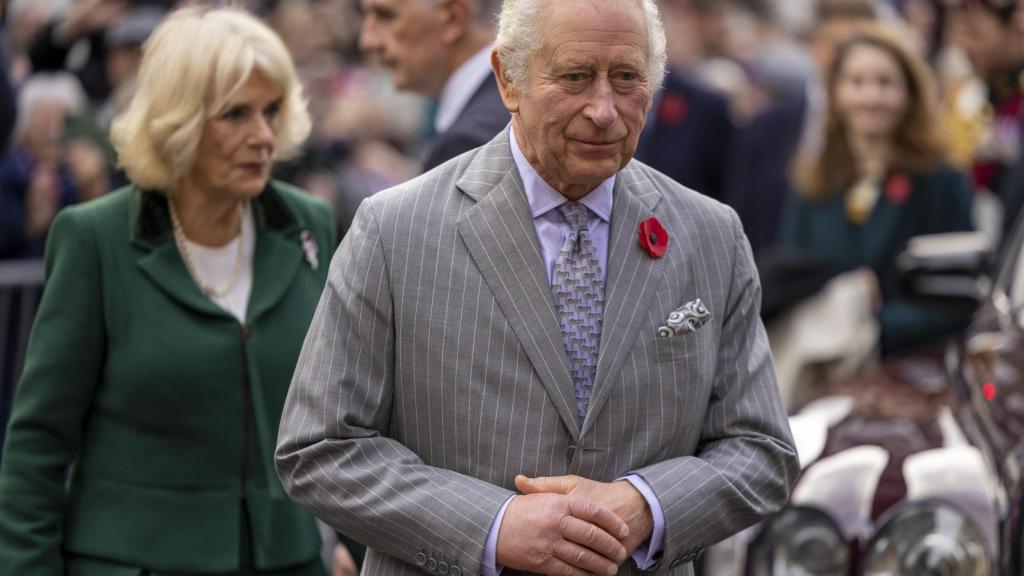 Carlos III y Camilla en una ceremonia en York.