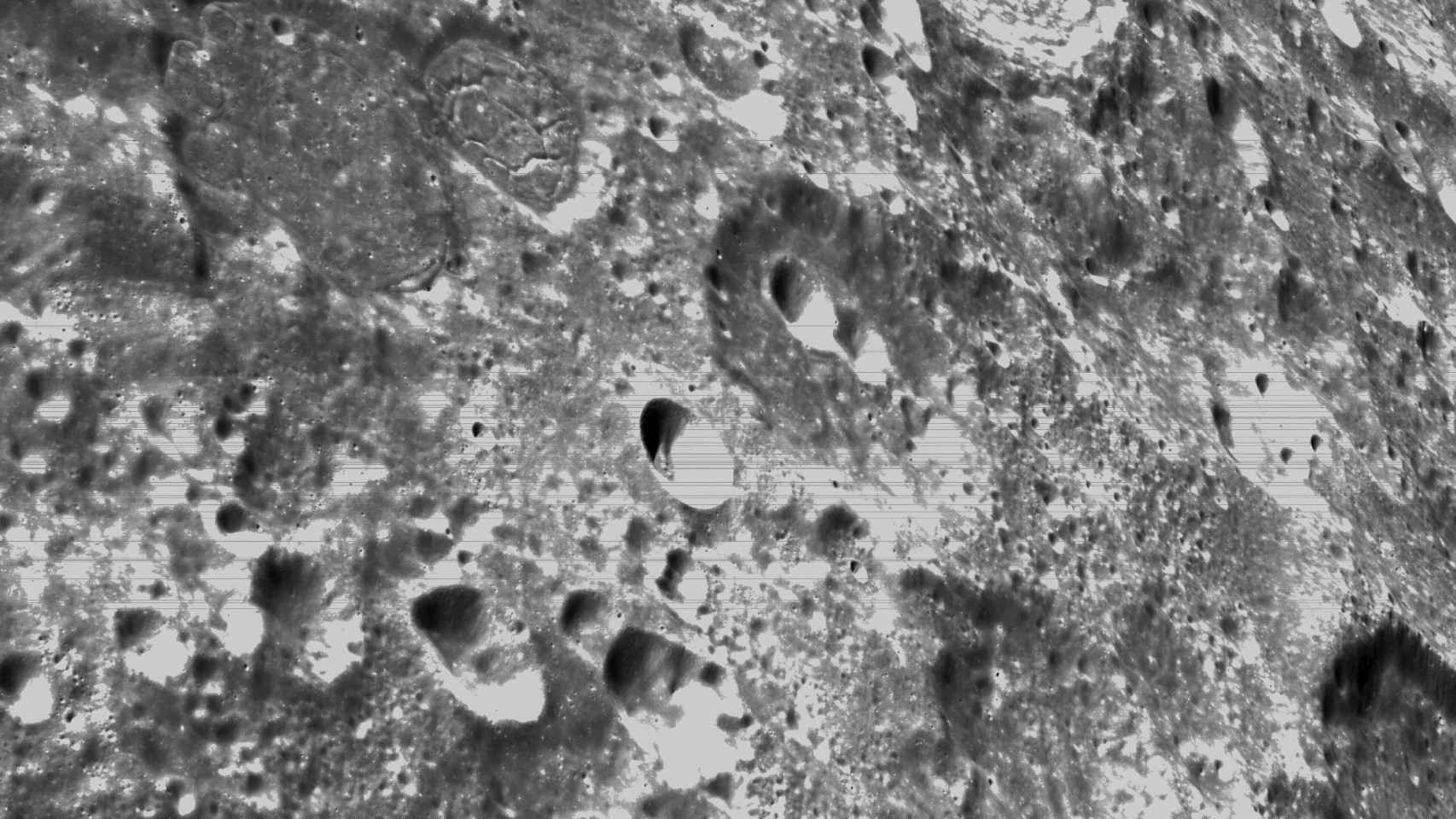 Foto de la luna captada por la nave Orión