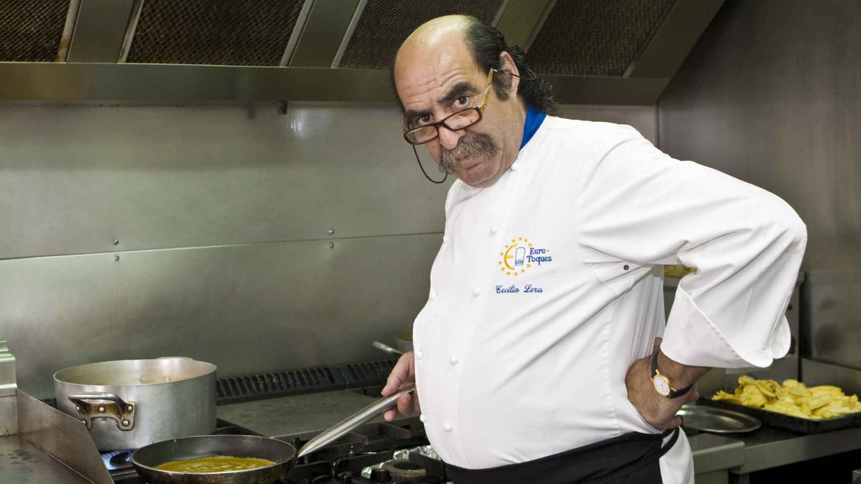 Cecilio Lera en la cocina