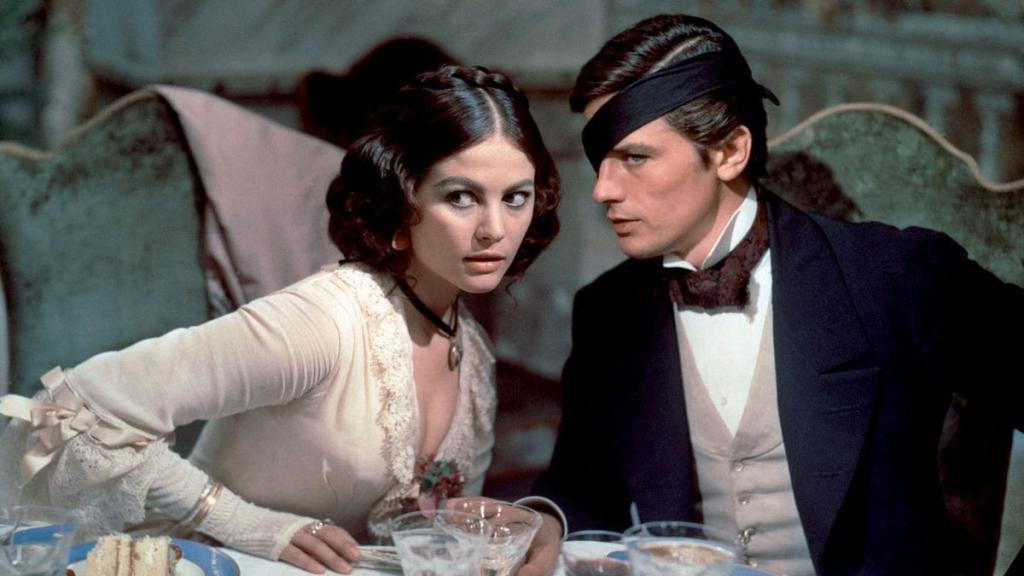 Claudia Cardinale y Alain Delon en la adaptación al cine de 'El gatopardo' dirigida por Luchino Visconti en 1963