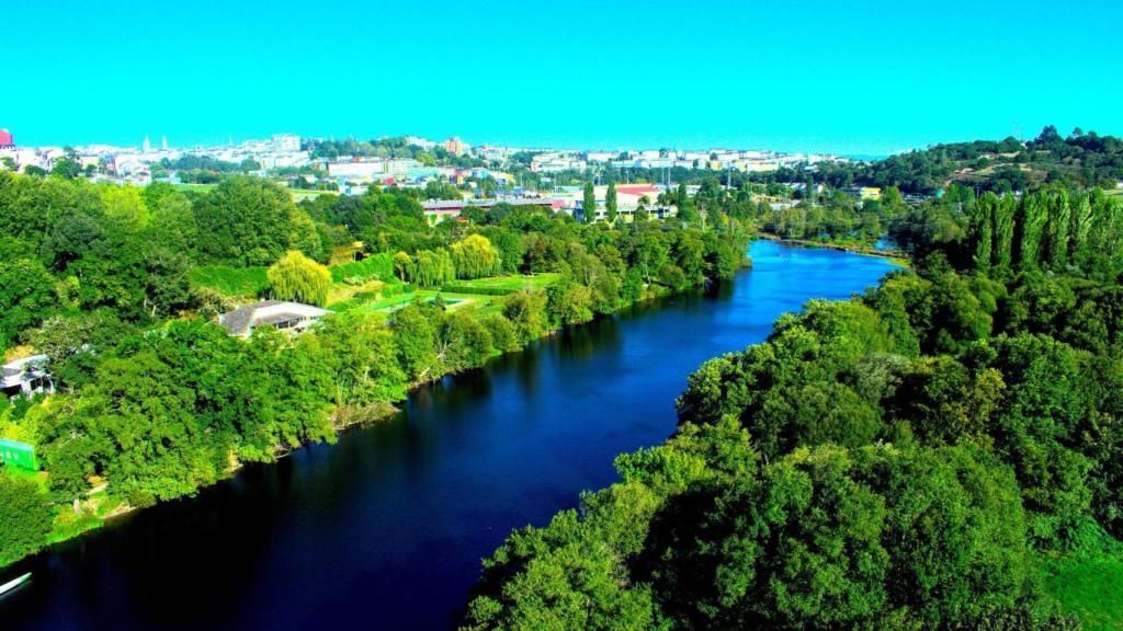 El río Miño a su paso por Lugo.