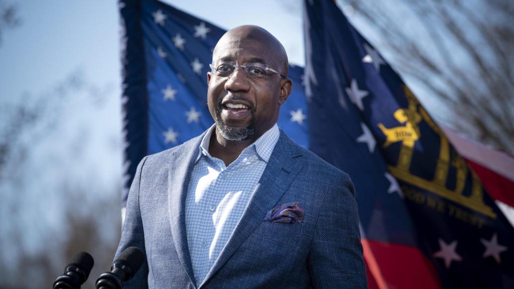 El senador demócrata Raphael Warnock.