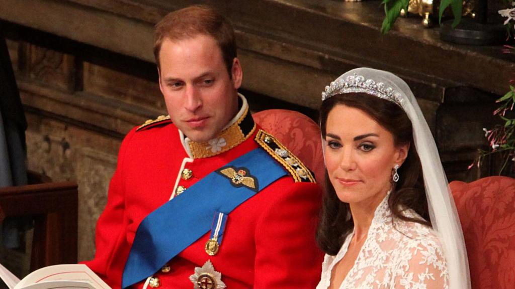 La pareja real el día de su enlace, en la abadía de Westminster.