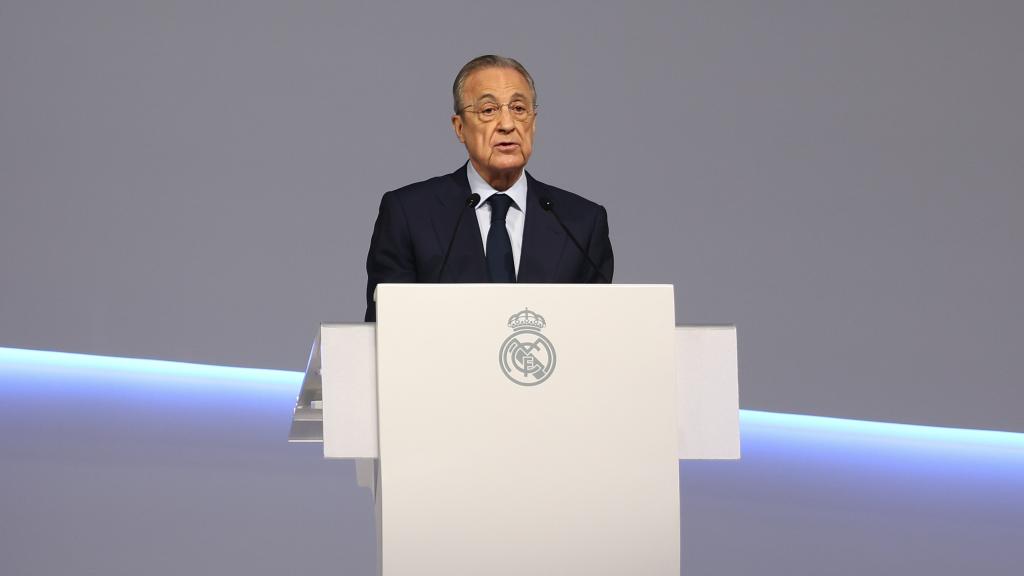 Florentino Pérez durante una asamblea del Real Madrid