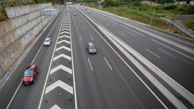 Carretera entre Santiago y A Estrada.