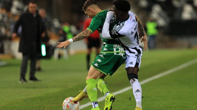 El Deportivo cayó en Badajoz