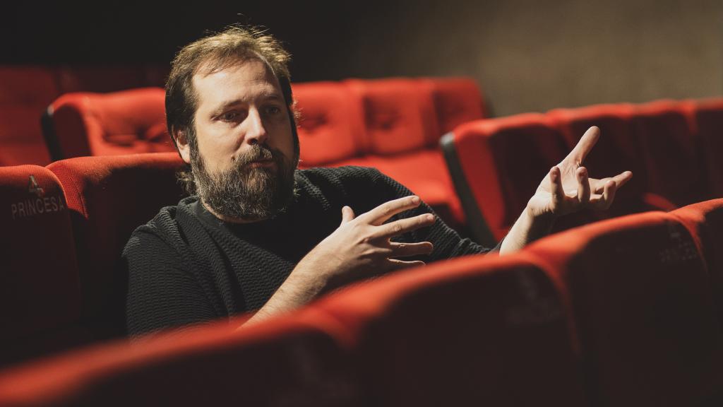 Carlos Vermut en un momento de la entrevista. Foto: Sara Fernández