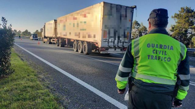 Identificado el conductor de un ‘megacamión’ en la A-8 en Lugo tras dar positivo en cocaína