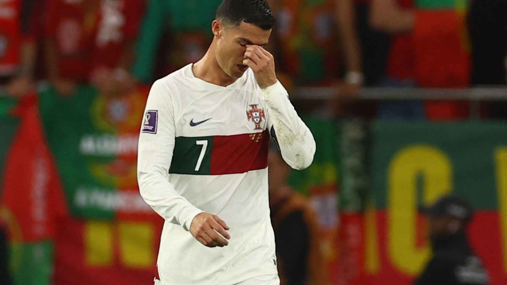 Cristiano Ronaldo, dirigiéndose a los vestuarios tras la eliminación