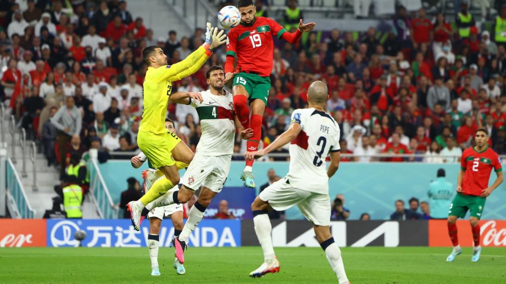 En-Nesyri remata de cabeza para marcar a Portugal