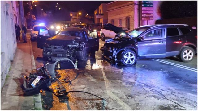 Accidente de tres coches en Oleiros (A Coruña) causado por un conductor ebrio