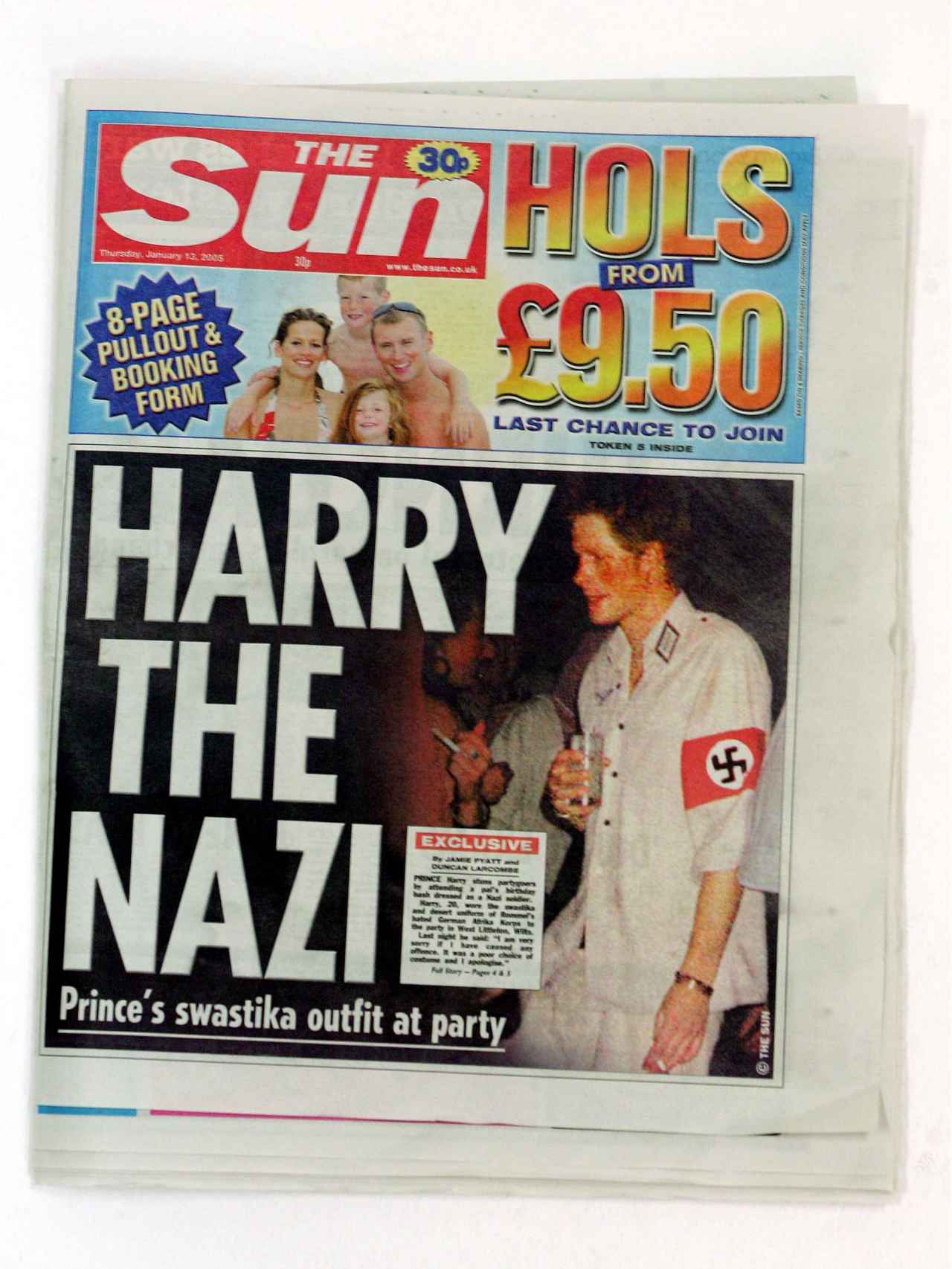 Harry con el uniforme Nazi en la portada de 'The Sun'.