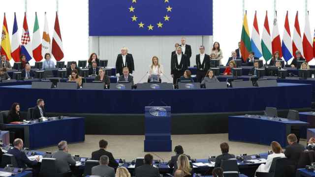 La presidenta del Parlamento Europeo, Roberta Metsola, este lunes, se dirige al pleno de Estrasburgo.