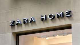 La locura por el espejo circular de Zara Home perfecto para el salón de tu casa: cuesta 60 euros
