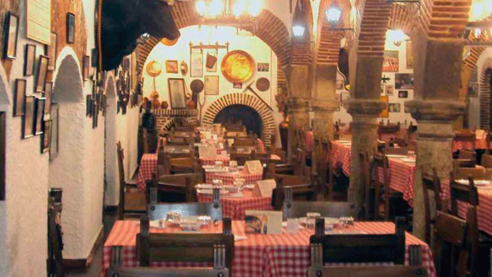 El restaurante Gregorio II de Camarena ocupa parte del antiguo Convento de la Concepción.