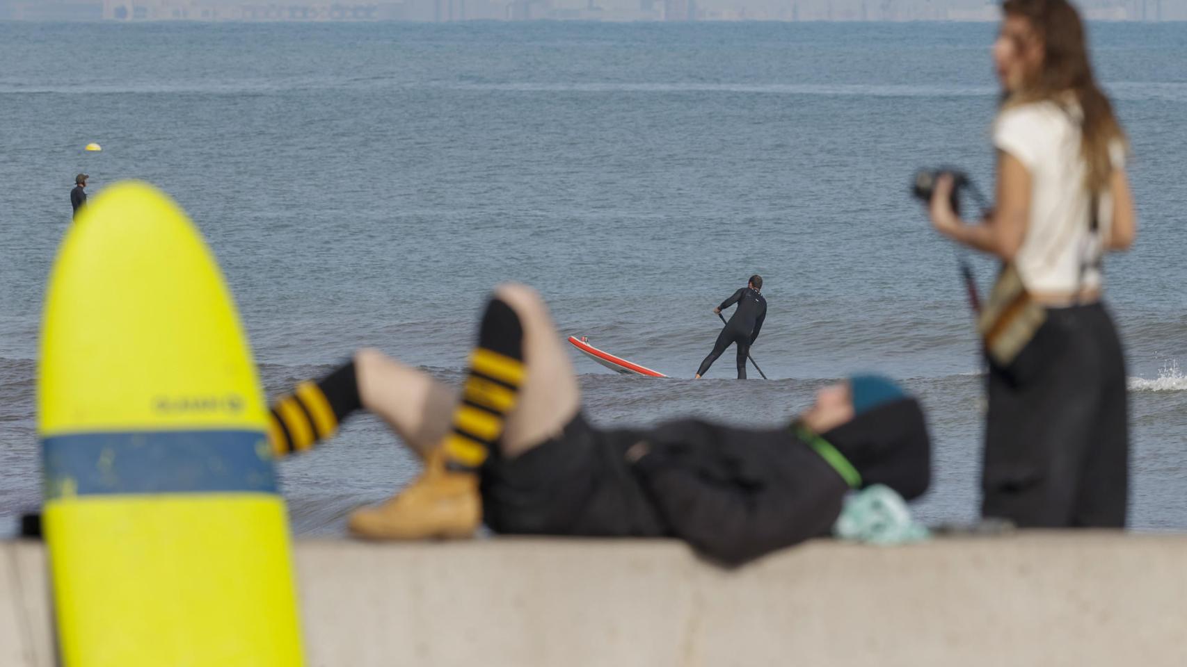 La playa de la Malvarrosa (Valencia) durante el puente de diciembre.