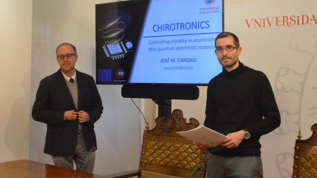 José Manuel Caridad, del Departamento de Física Aplicada y del GIR de Nanotecnología (USAL-Nanolab), dirigirá los próximos 5 años el proyecto 'CHIROTRONICS'