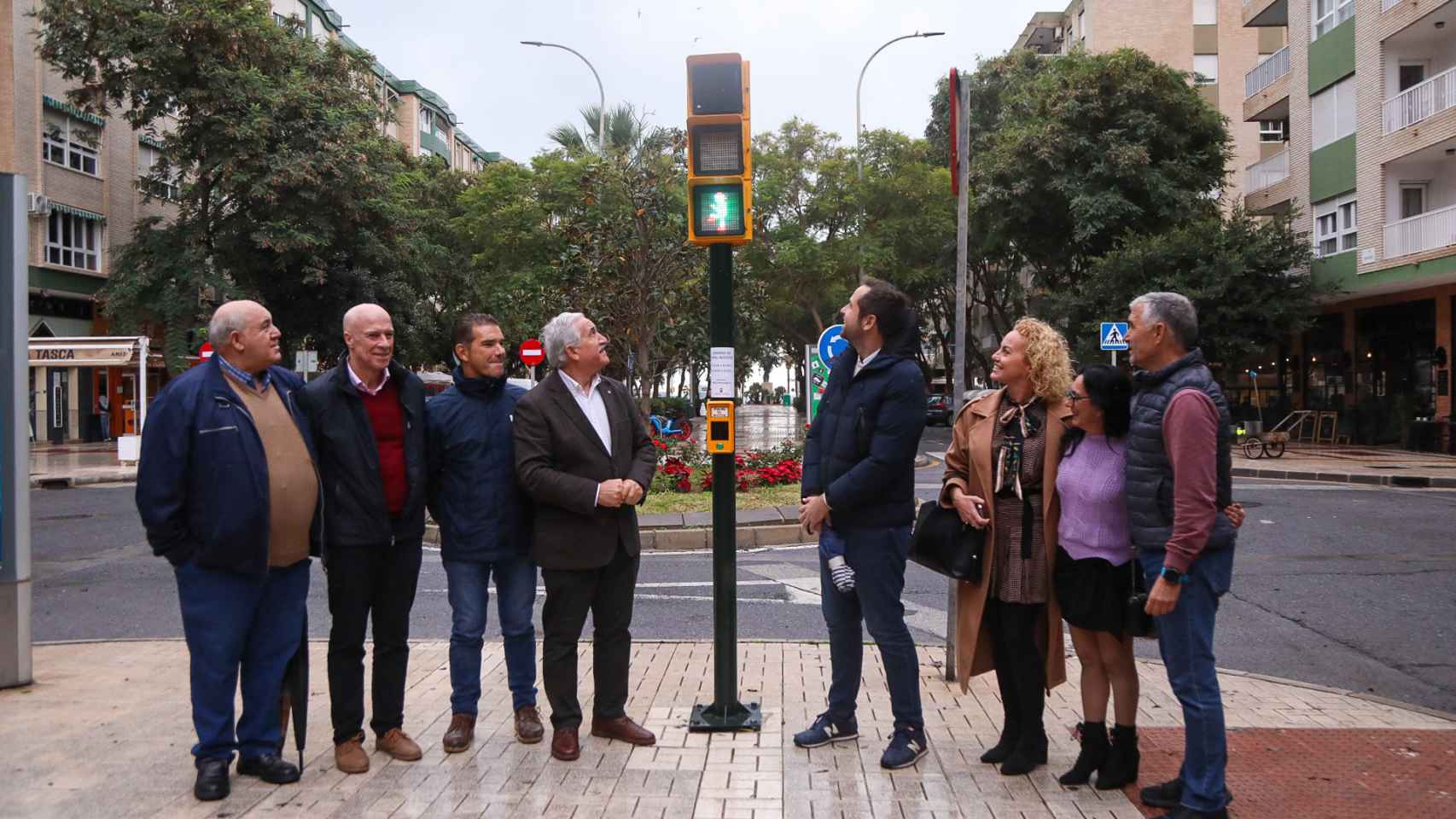 Acto de presentación de los cambios en el semáforo de Chiquito de la Calzada en Málaga.