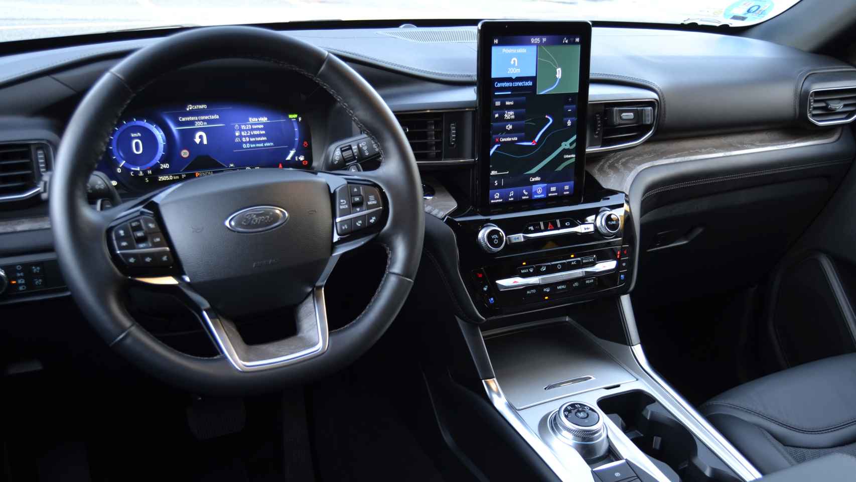 El Ford Explorer tiene una pantalla vertical de 10,1 pulgadas.