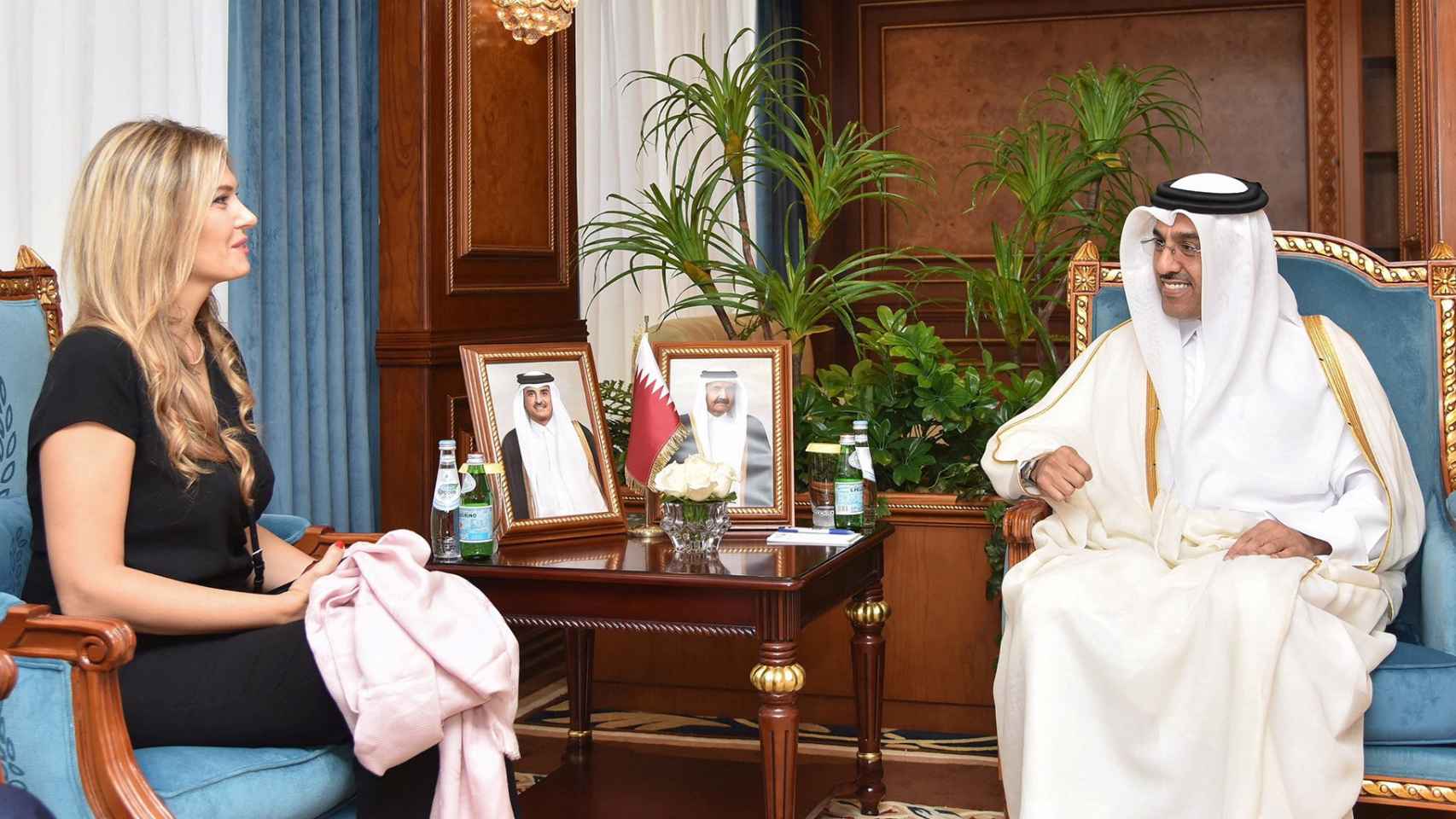 Eva Kaili, reunida en octubre con el ministro de Trabajo de Qatar, Ali bin Samikh Al Marri.