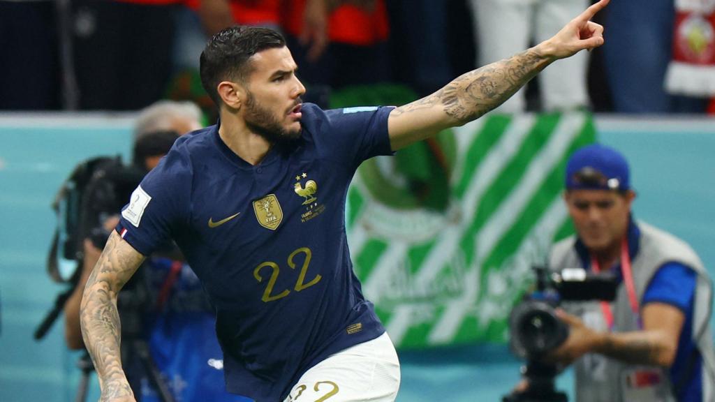 Theo Hernandez, celebrando su gol en la semifinal