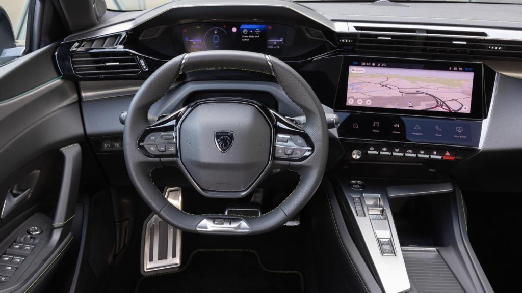 El i-Cockpit  en el Peugeot 308 de 2021.