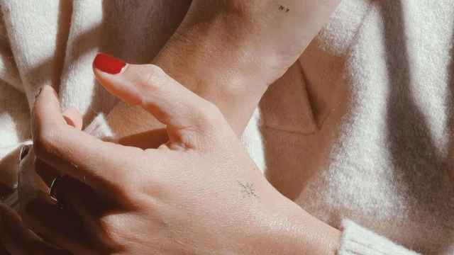 Los tatuajes en las manos, entre los más populares.
