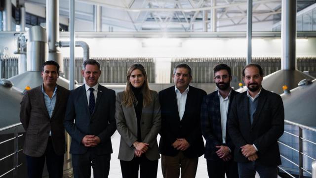 La secretaria de Estado de Energía, Sara Aagesen, visita la fábrica de Estrella Galicia.