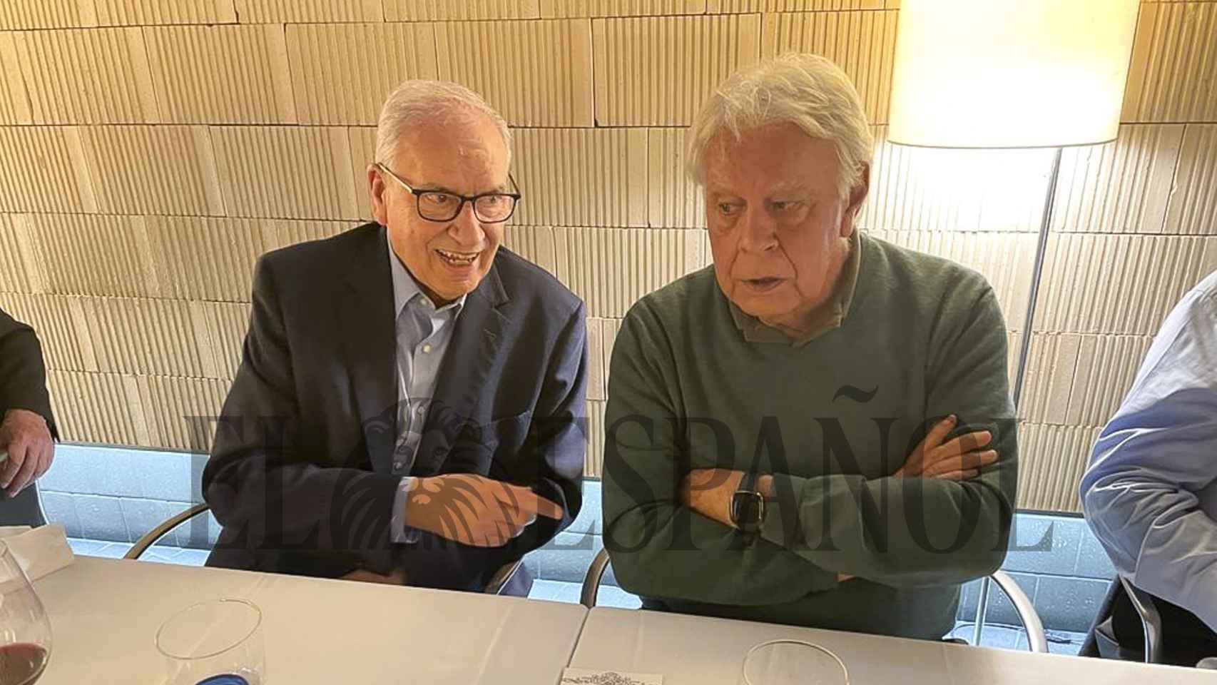 Felipe González y Alfonso Guerra, juntos en la cena por los 40 años de la victoria del PSOE en 1982.