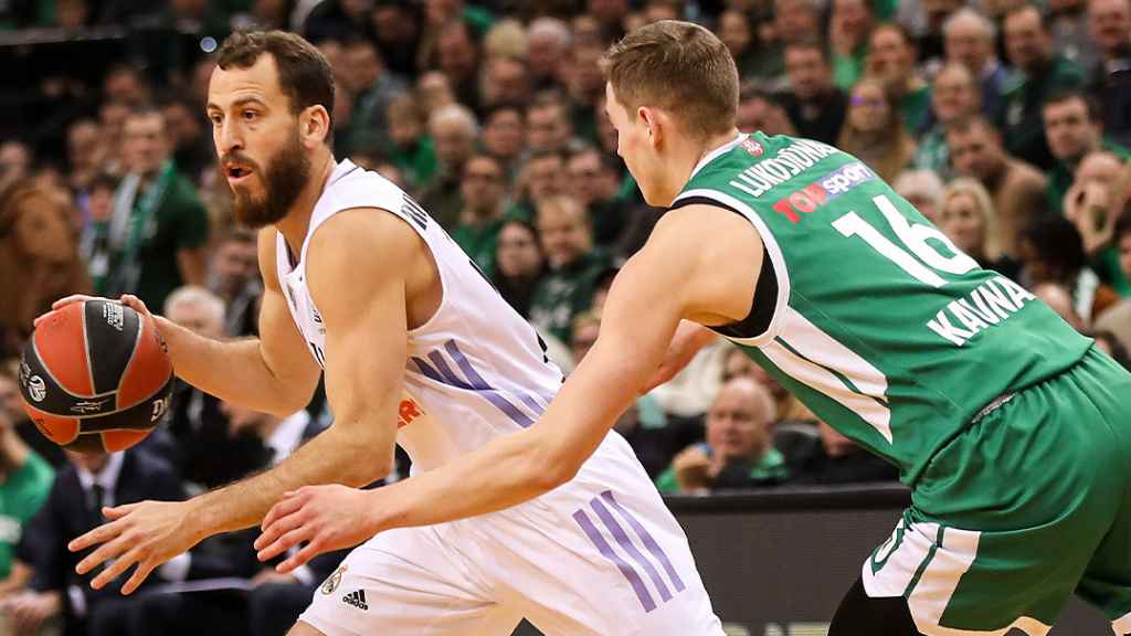 Sergio Rodríguez inicia un ataque ante Zalgiris