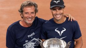 Francis Roig junto a Rafa Nadal en Roland Garros