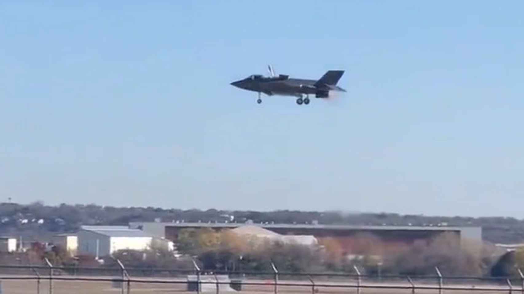 Vídeo de un caza F-35B chocando