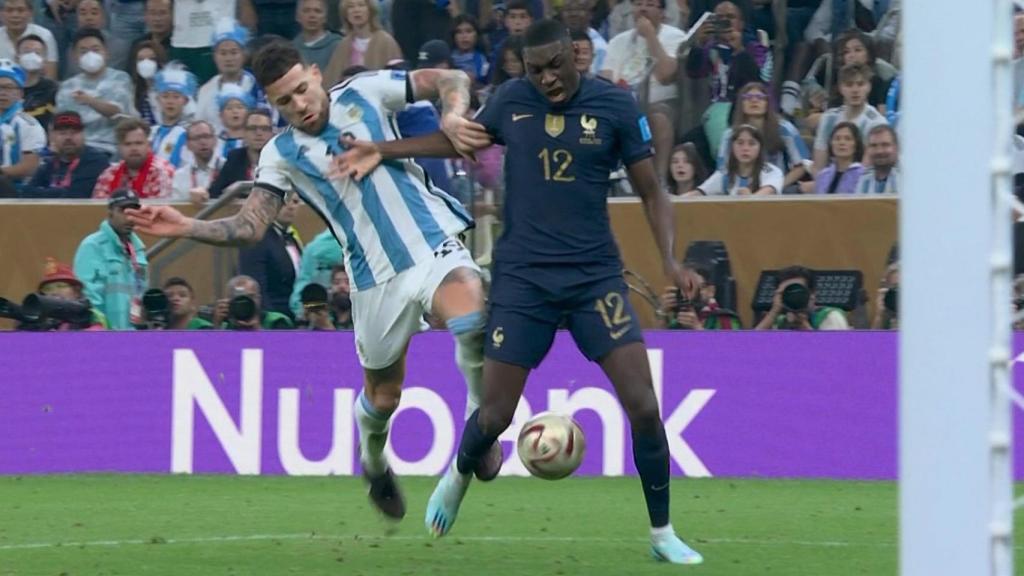 Penalti a favor de Francia en la final del Mundial