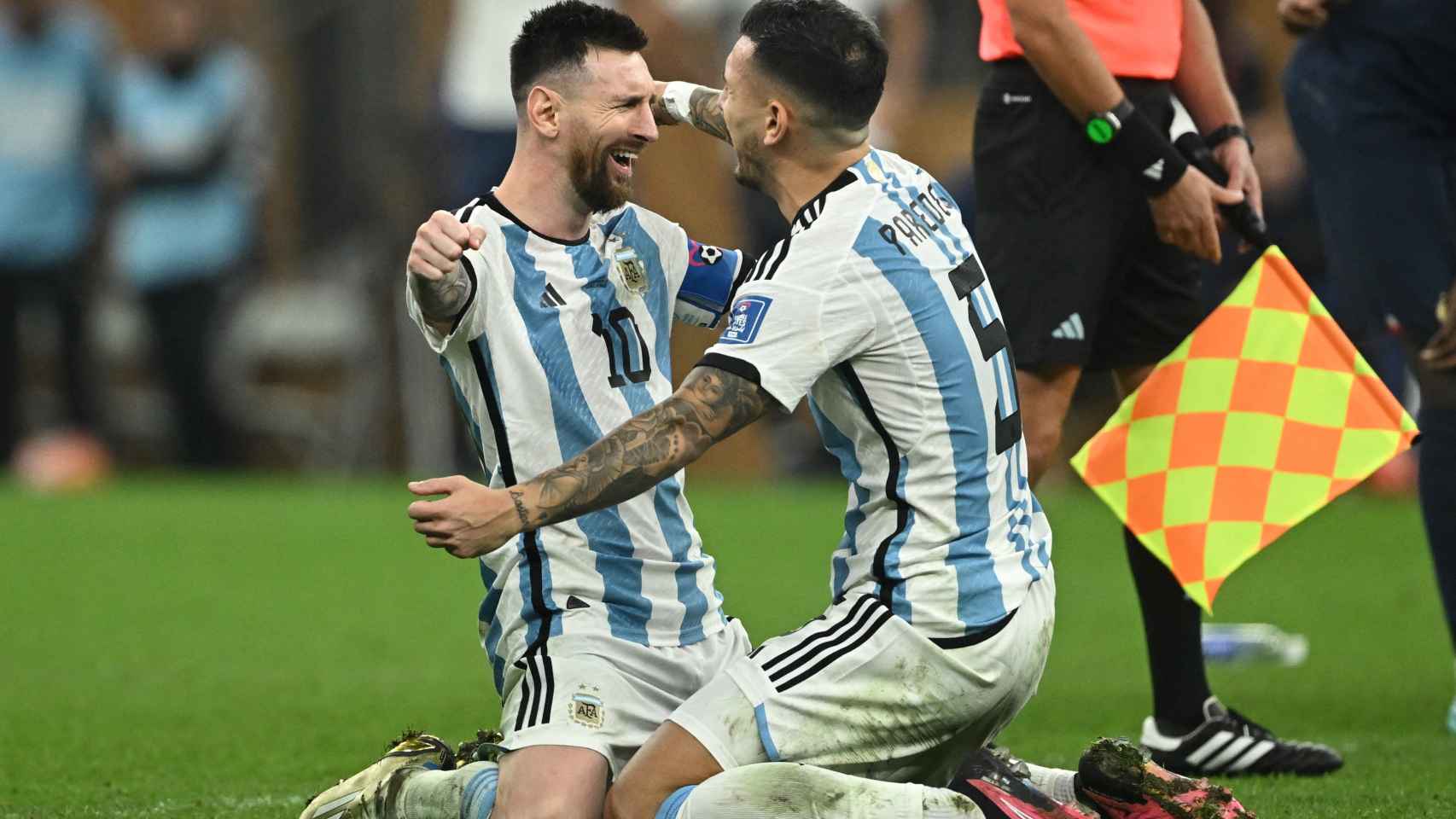 Leo Messi celebra la victoria de Argentina en el Mundial de fútbol