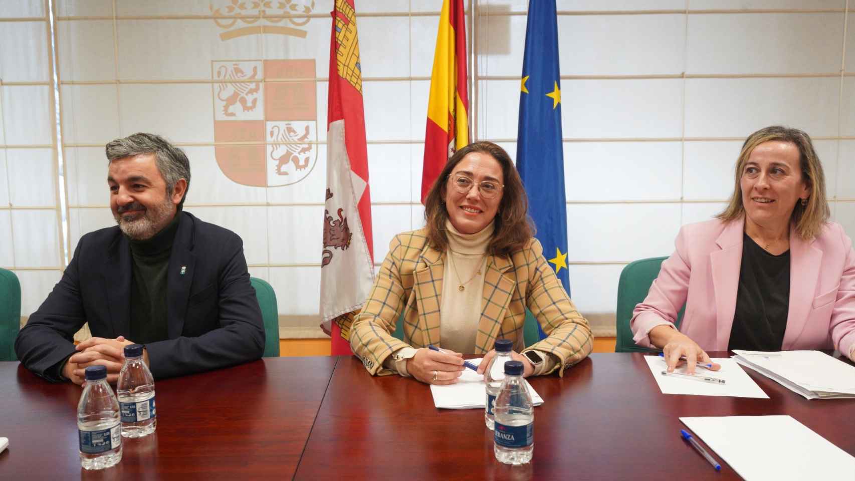 Reunión de Asturias, Castilla y León y Galicia para avanzar en el objetivo de triplicar el transporte de mercancías en el Corredor del Atlántico noroeste.