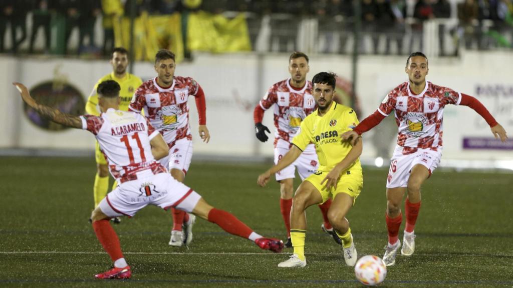 Manu Morlanes, durante el Guijuelo - Villarreal de la Copa del Rey 2022/2023