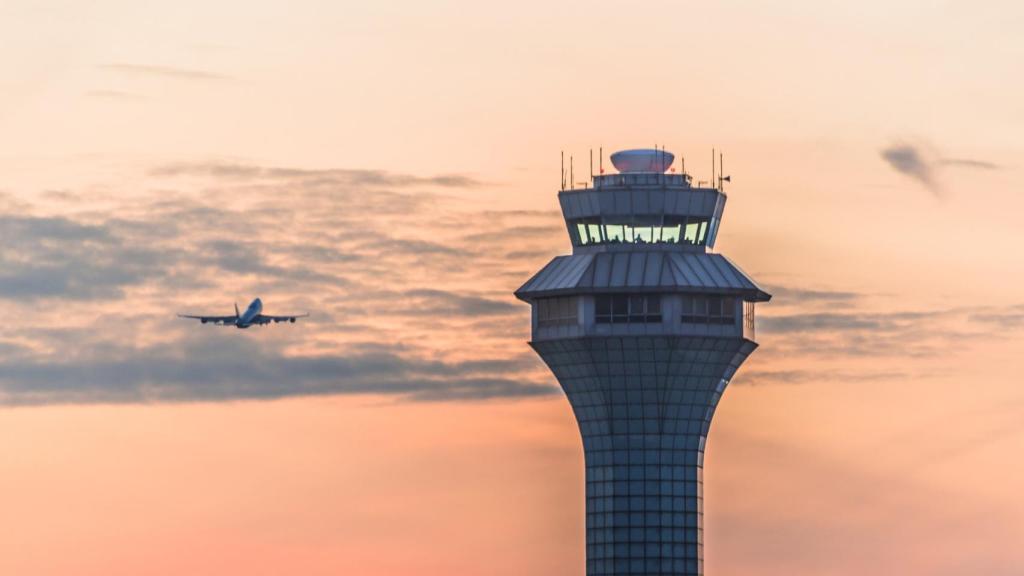 Torre de control de tráfico aéreo