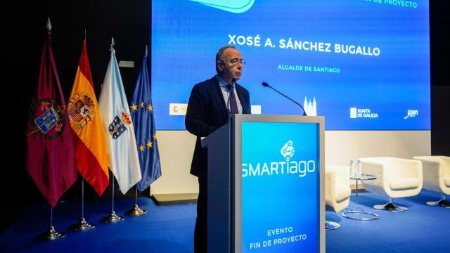 Xosé Sánchez Bugallo, alcalde de Santiago, en el cierre del proyecto Smartiago