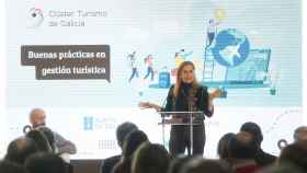 Carmela Silva durante su intervención en la jornada organizada por el Clúster de Turismo de Galicia en Vilagarcía.
