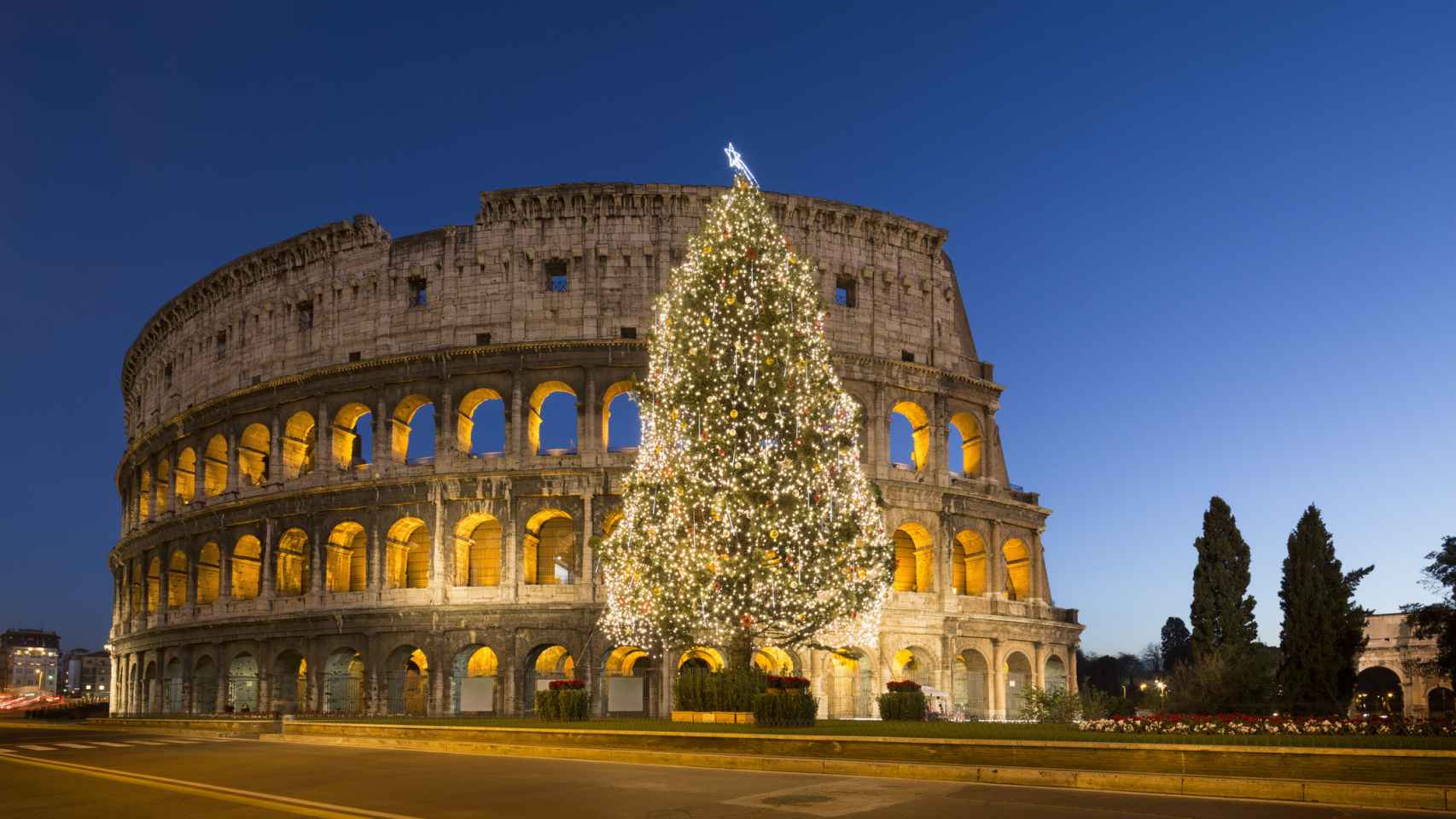 El Coliseo de Roma (Italia) durante la época navideña