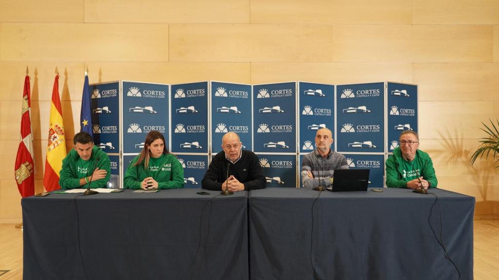 Imagen de la rueda de prensa de Ciudadanos y ELACyL este miércoles en las Cortes de Castilla y León.