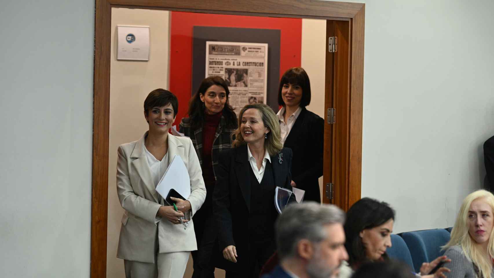 La vicepresidenta Calviño, junto a las ministras Rodríguez, Llop y Morant, en Moncloa.