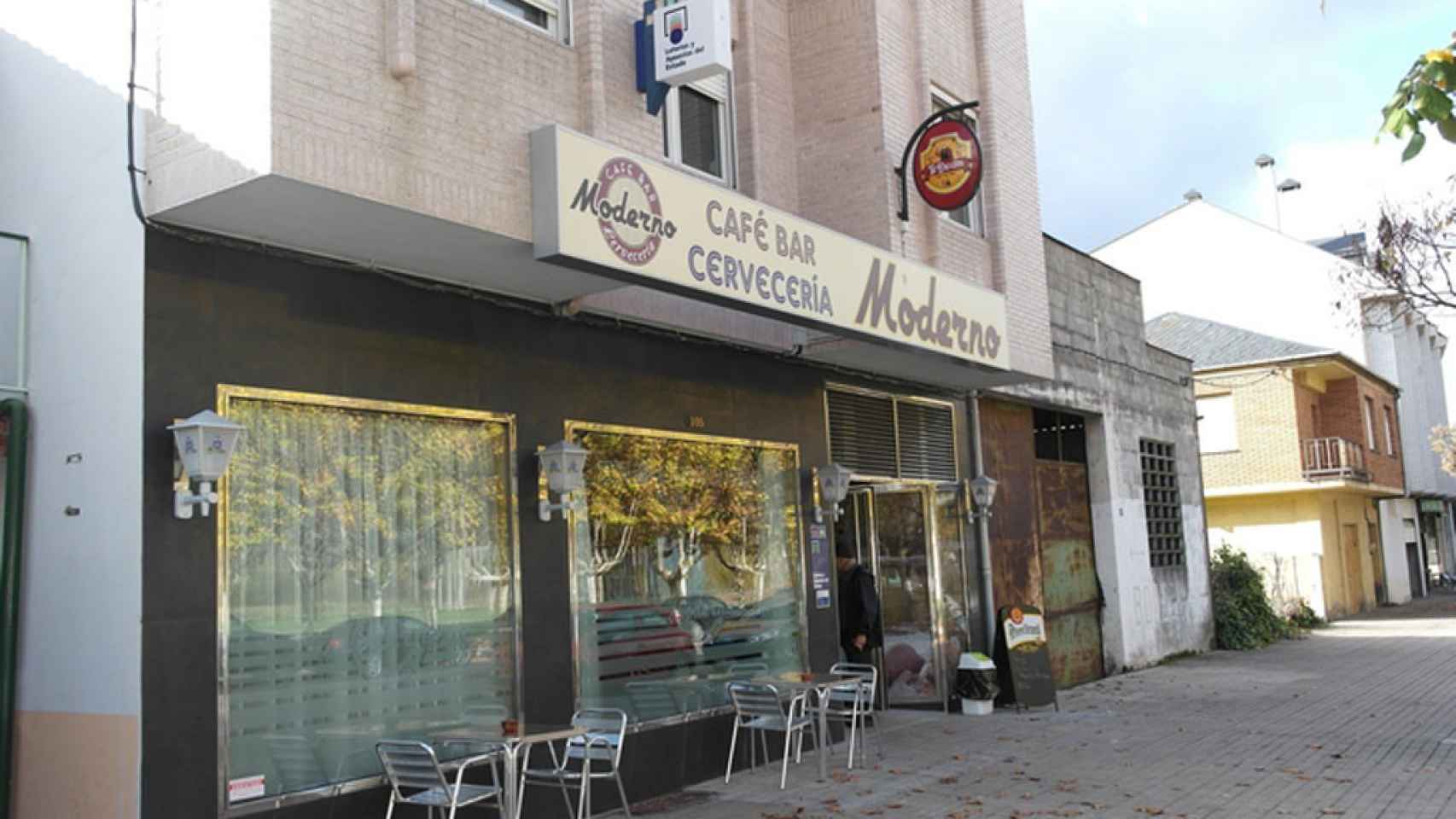 Bar Moderno de Columbrianos, León